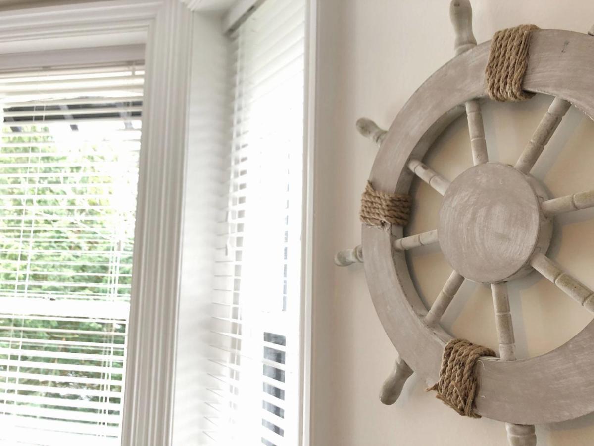 Sail Away. 1-Bed Apartment Close To The Beach Bournemouth Kültér fotó