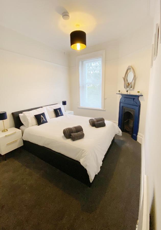 Sail Away. 1-Bed Apartment Close To The Beach Bournemouth Kültér fotó